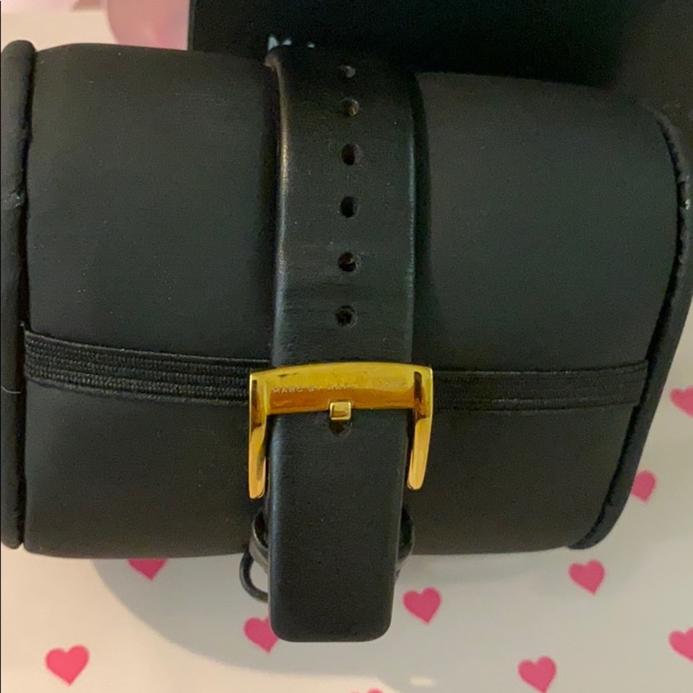 Marc Jacobs watch - Picture 2 of 3